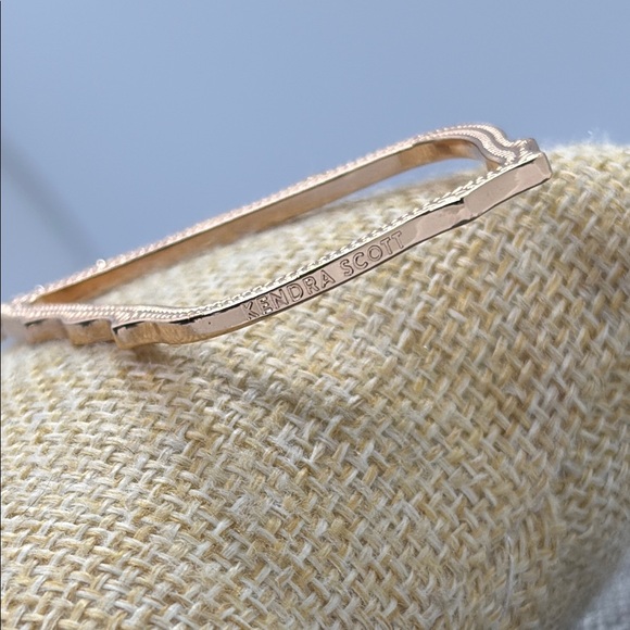 Kendra Scott Sophee Gold Teardrop Earrings - Picture 4 of 6